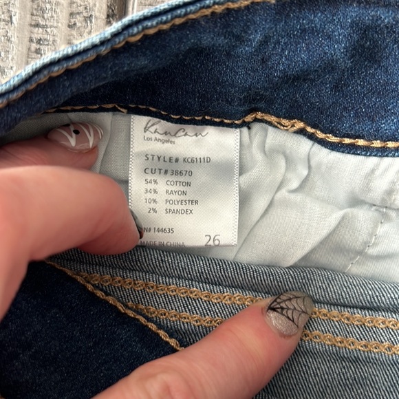 NWOT KanCan dark wash jean shorts, size 26 - Picture 5 of 8